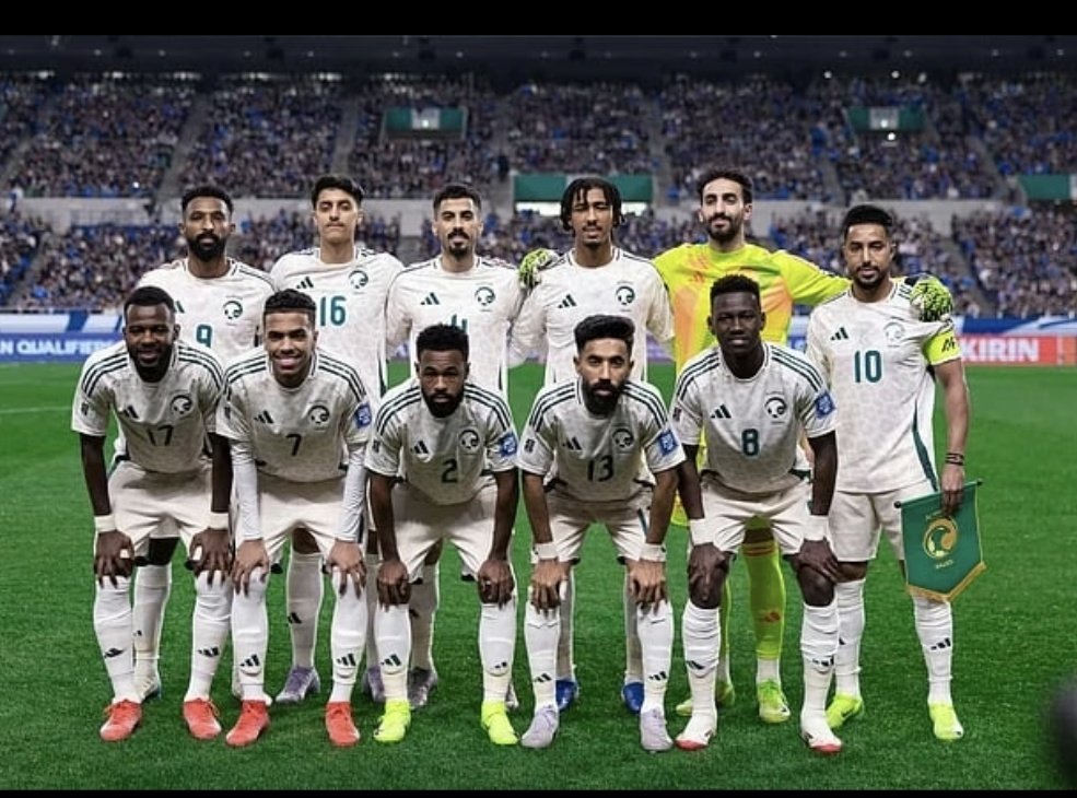 الف مبروك لسيدي خادم الحرمين الشريفين الملك سلمان بن عبدالعزيز آل سعود حفظه الله وسمو سيدي ولي العهد حفظه الله والشعب السعودي العظيم تأهل منتخبنا الوطني إلى نهائي كأس العالم ٠