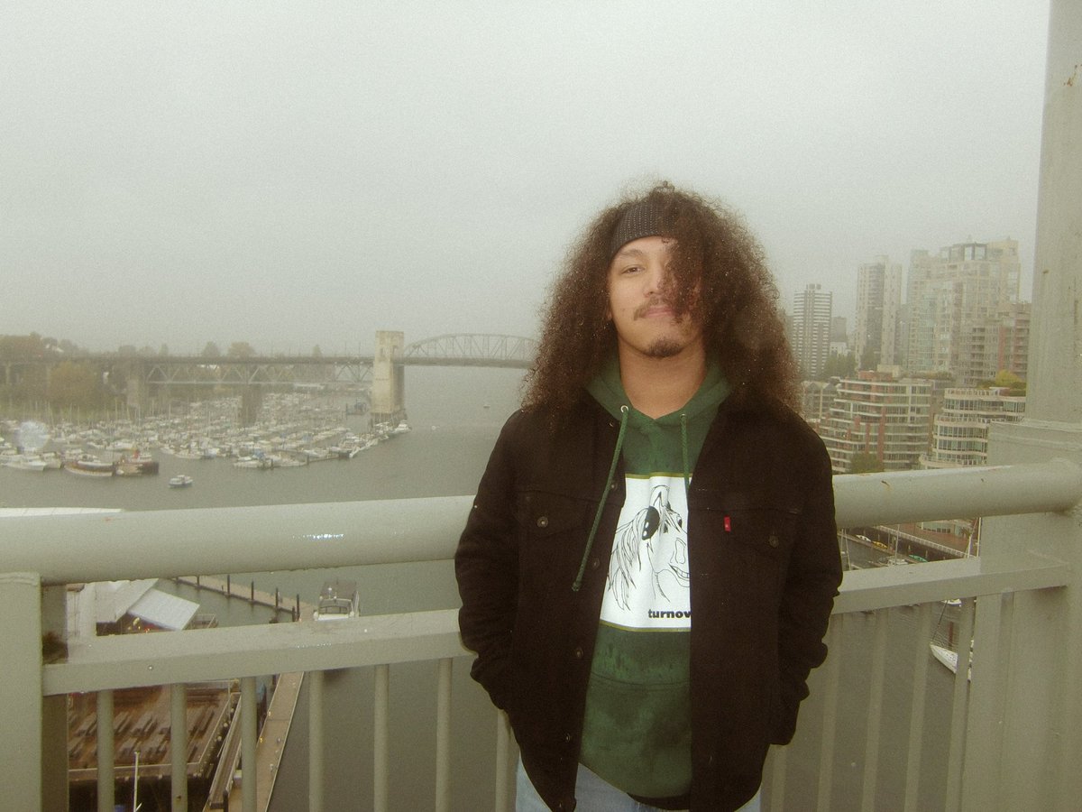 aaroncantmosh, out and about