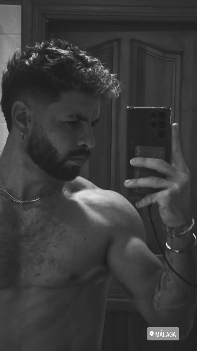 Buenas noches! Hoy estoy agotado pero feliz! 😴😊