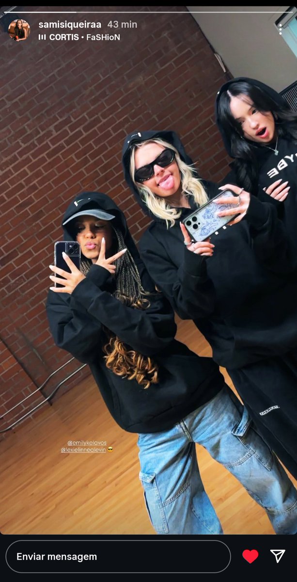 acervo_sami's tweet image. Já agradeceram à Samara por nos manter bem alimentados? 😍🫶
#prelude_thefinalpiece #samarasiqueira #lexie #emily