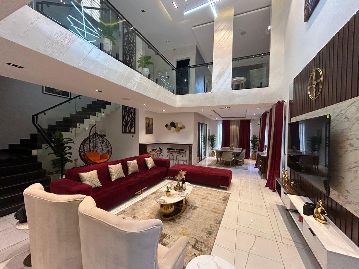 Harri_obi's tweet image. We just secured this space for the SuperteamNG Hacker Hostel this weekend. 

- 10 of our best Solana founders
- Revenue generating products 
- Learn from other experienced builders 
- Refine your product and pitch deck 

If you’re interested, send @JudithOgar a DM.