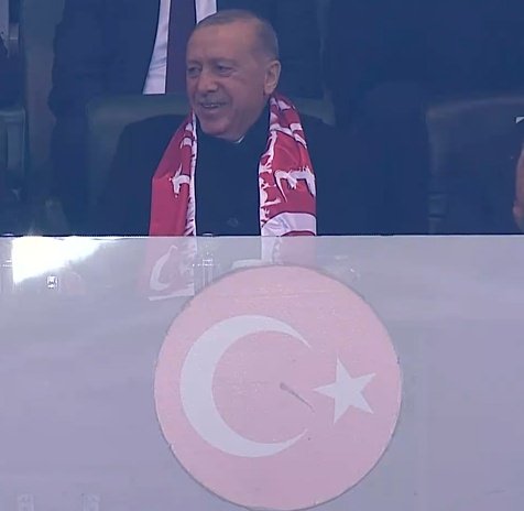 Reis'in yüzünde vatan gülüşü. 🤗🇹🇷

#TURvGEO 
#millitakım