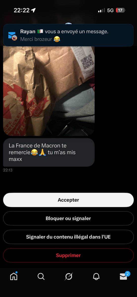 3svn_'s tweet image. On aide le peuple à manger🤣🤣