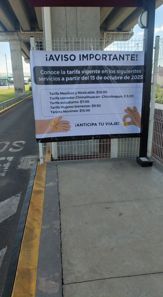 MexinuMcCloud's tweet photo. Es neta que también el Mexibús aumentará su tarifa?
Avisen mañana si quieren hdsptm

📸Axel Säïdt https://t.co/31r2OmOUxZ