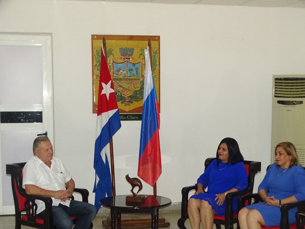 Recibimos al Embajador de Rusia en Cuba, Víctor Koronelli,quien  inició hoy una visita de trabajo a la provincia de Villa Clara, con el objetivo de fortalecer los lazos bilaterales y explorar nuevas oportunidades de cooperación en diversos sectores. 
#Rusia #Cuba