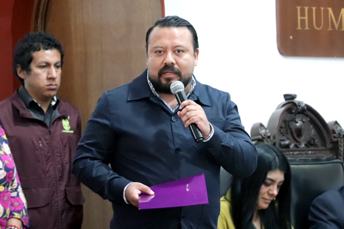 📃🔓|  Este día, el Comisionado Presidente <a href="/Josuesolanas/">Josué Solana Salmorán :.</a>  y la Comisionada <a href="/clauivesopi/">CISP</a>, entregaron a <a href="/MunicipioOaxaca/">Municipio de Oaxaca de Juárez</a> la Constancia por haber obtenido el 100% en cumplimiento derivado del Programa Anual de #Verificación al Cumplimiento de las Obligaciones de Transparencia 2024.