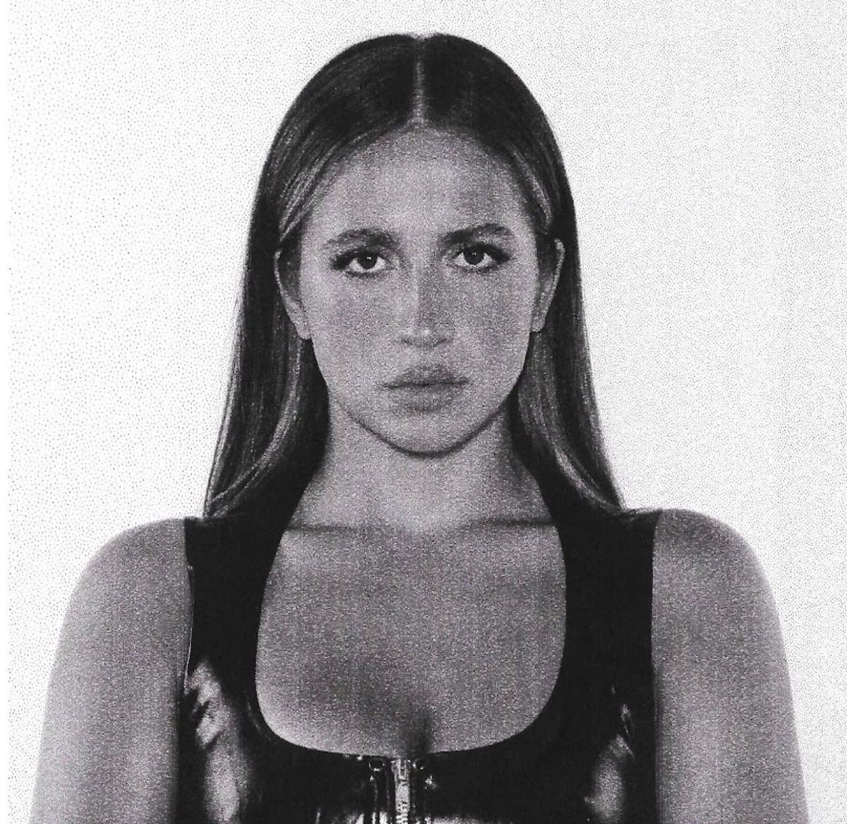 PopCrave's tweet image. “exes” by Tate McRae has reached 700 MILLION streams on Spotify.
It’s her 4th song to achieve this.