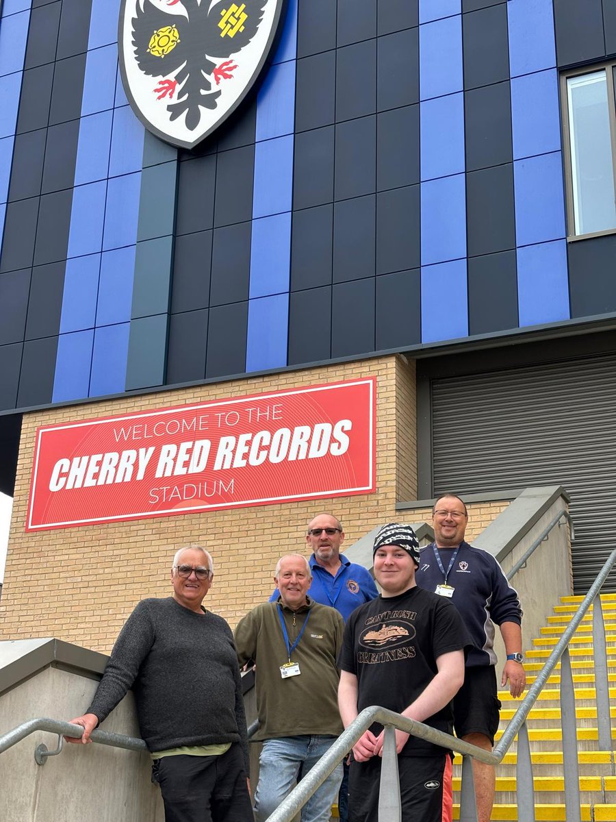 We just want to say a HUGE thank you to Shrimper fan  Graham Lee (centre of first picture) who took time out to transport some display cabinets from our <a href="/AFCWimbledon/">AFC Wimbledon</a>  friends to Roots. Top work from everyone involved. 💙