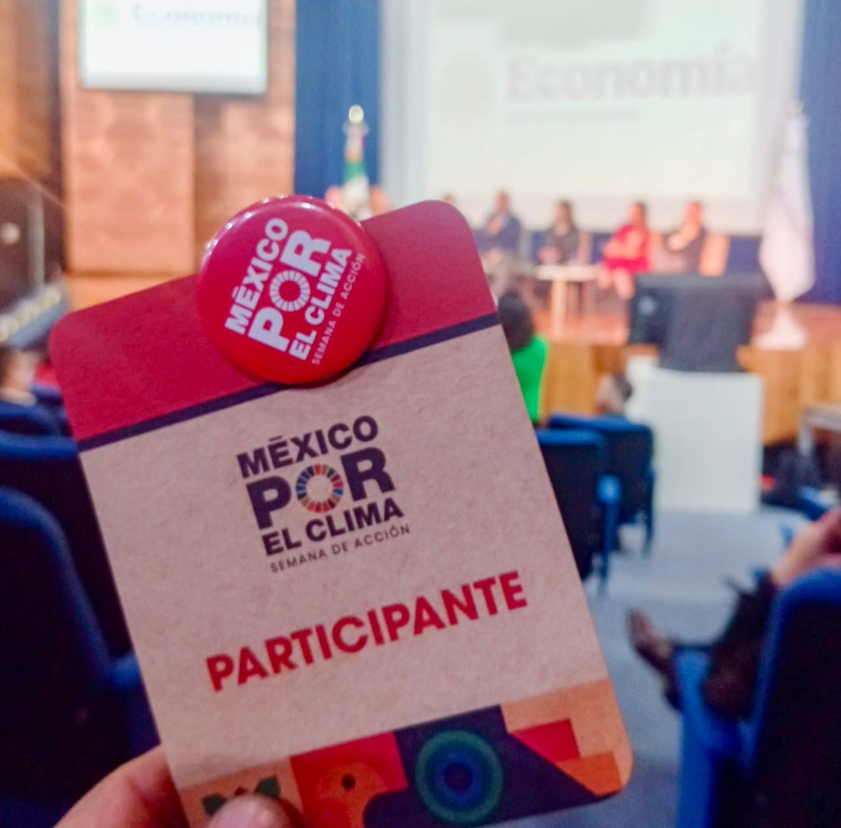 ConocerMx's tweet photo. En la Semana del Clima 2025, en #ConocerMx reafirmamos nuestro compromiso con la Agenda 2030 🌎 impulsando competencias verdes ♻️ que fortalecen la formación y certificación para una economía más sostenible y resiliente. 💚
#LoQueSabesVale https://t.co/fcDZEPN1Oh