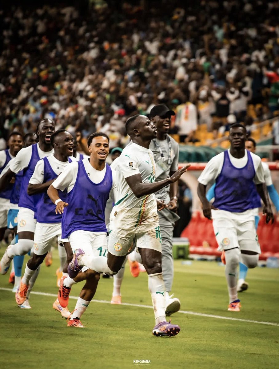 ndiade_oumar's tweet photo. Le meilleur joueur de l’histoire de ce pays https://t.co/WS26sLWbcL