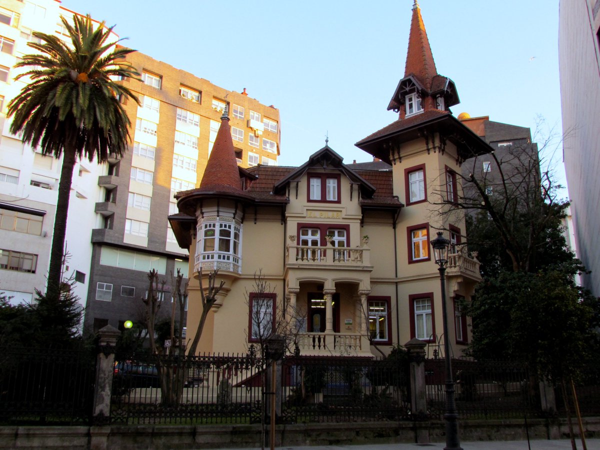 Deste xeito, o Concello infrautiliza unhas infraestruturas que, no seu momento, albergaron unha das salas de ensaio públicas máis accesibles da cidade, entre outros usos. Non imos acostumarnos ós recortes e á privación duns espazos que lle pertencen á mocidade e ás bandas locais!