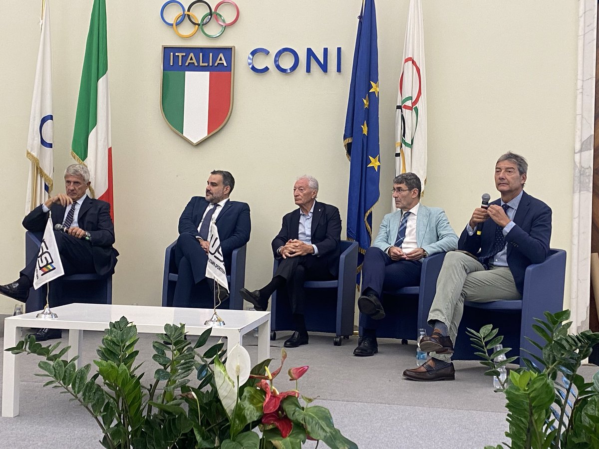 Uisp Nazionale (@uispnazionale) on Twitter photo Perchè sport e terzo settore sono facce della stessa medaglia? A Roma si è tenuto il corso <a href="/odglazio/">OdG Lazio</a> <a href="/UssiSport/">Ussi</a>, cosa cambia con le due riforme e con l'ingresso dello sport in Costituzione? Il nuovo orizzonte narrativo. L’intervento di <a href="/TizianoPesce/">Tiziano Pesce</a> <a href="/UispNazionale/">Uisp Nazionale</a> Perchè sport e terzo settore sono facce della stessa medaglia? A Roma si è tenuto il corso <a href="/odglazio/">OdG Lazio</a> <a href="/UssiSport/">Ussi</a>, cosa cambia con le due riforme e con l'ingresso dello sport in Costituzione? Il nuovo orizzonte narrativo. L’intervento di <a href="/TizianoPesce/">Tiziano Pesce</a> <a href="/UispNazionale/">Uisp Nazionale</a>