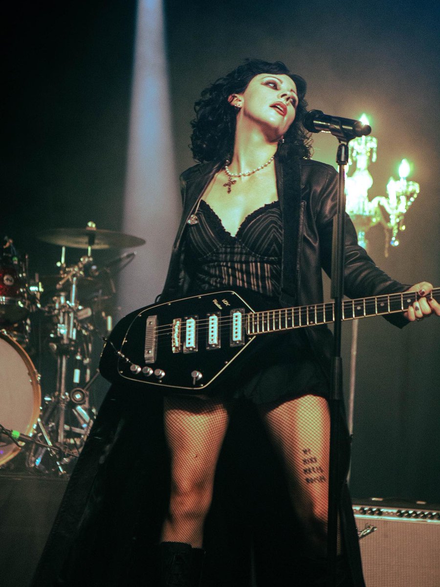 Pale Waves LIVE HQ🖤 tweet media