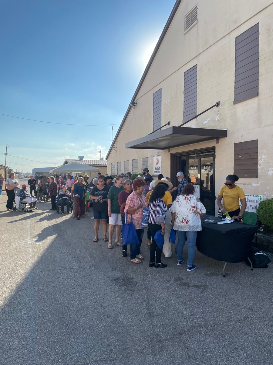 BrazoriaCounty's tweet photo. We had another great turnout at Senior Citizen’s Day at the Brazoria County Fairgrounds this morning! Thank you to everyone who attended and who made this event possible! #SeniorCitizensDay #BCFA #BrazoriaCountyFair #BrazoriaCounty https://t.co/cfpcPp29Qy