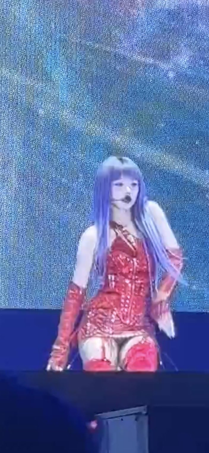 XG HINATA ヒナタ チェキ コンプ EXHIBITION 展示会　③ Amazon.co.jp: XG HINATA ヒナタ WOKE UP official 特典