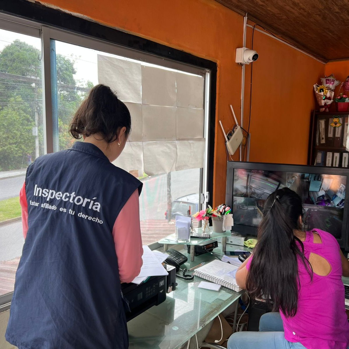 IESSMorona's tweet photo. .@IESSMorona intensifica sus inspecciones de control técnico a empleadores para garantizar que cumplan sus obligaciones Patronales. ⚖️

Afiliación desde el primer día, aporte correcto y registro adecuado son derechos irrenunciables para los trabajadores. 👏 https://t.co/uHIc8FxEsP
