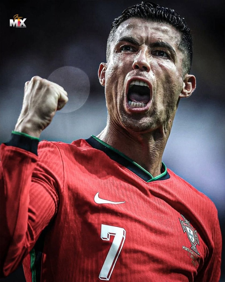 رسمياً :

كاتب التاريخ يعلن استسلامه أمام رونالدو .. ويريد أن يغلق صفحاته ولكن كرستيانو لا يسمح له 😨

بعد ما أضاع ركلة الجزاء المباراة الماضية .. قرر كرستيانو العودة هذه المباراة وإحراز هدفين ليصل إلى هدفه رقم 948 🔥

وليس هذا فحسب بل أصبح الهداف التاريخي لتصفيات كأس العالم بـ