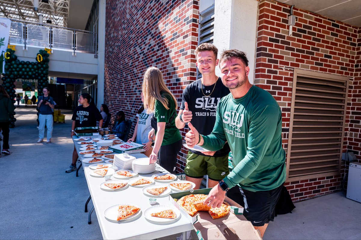 LionUpAthletics's tweet photo. Lunch with the lions! ✅

#LionUp https://t.co/b2w8t21k51