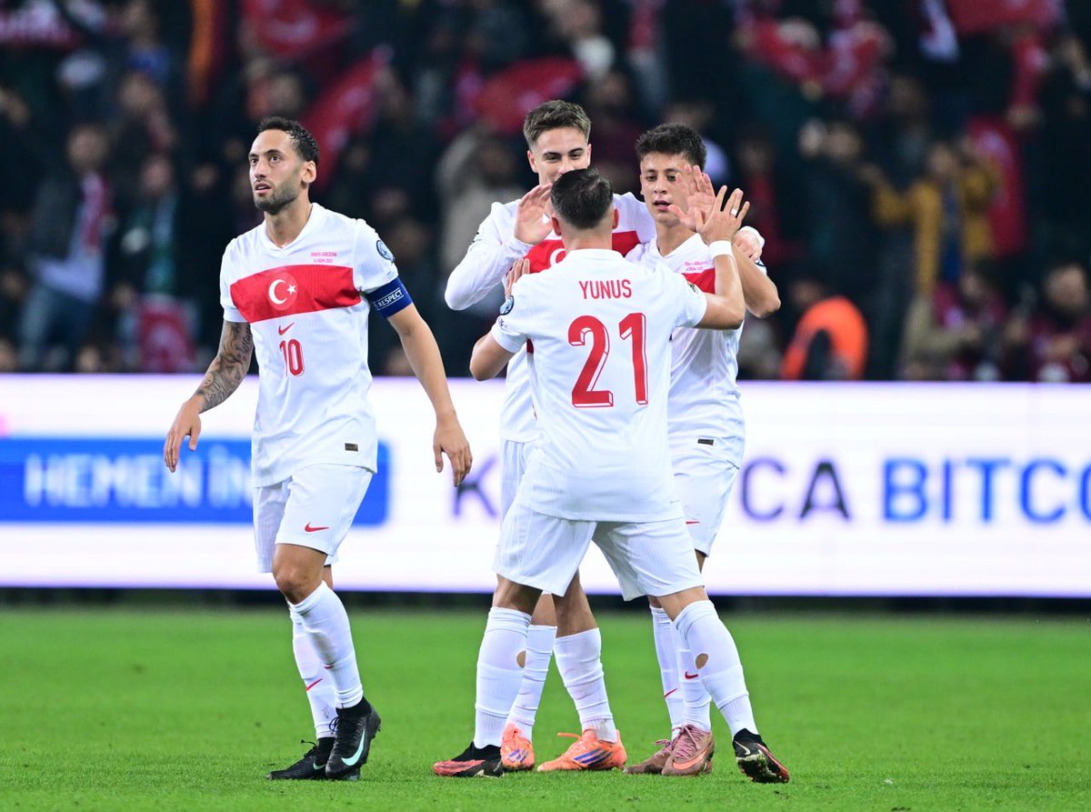 A Milli Futbol Takımımız, 2026 FIFA Dünya Kupası Avrupa Elemeleri E Grubu dördüncü maçında Gürcistan’ı 4-1 mağlup etti.

⚽️ 15' Kenan Yıldız
⚽️ 22' Merih Demiral
⚽️ 35' Yunus Akgün
⚽️ 52' Merih Demiral
⚽️ 64' Giorgi