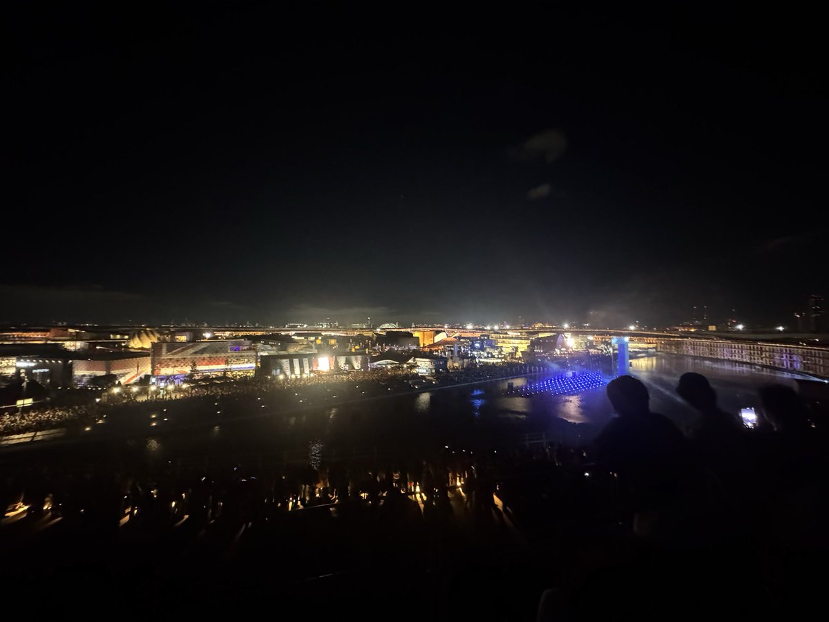 万博も終わりまして，しばらくの間全SNSが動かなくなります。
御用の方はLINEかmessengerにてお願い致します