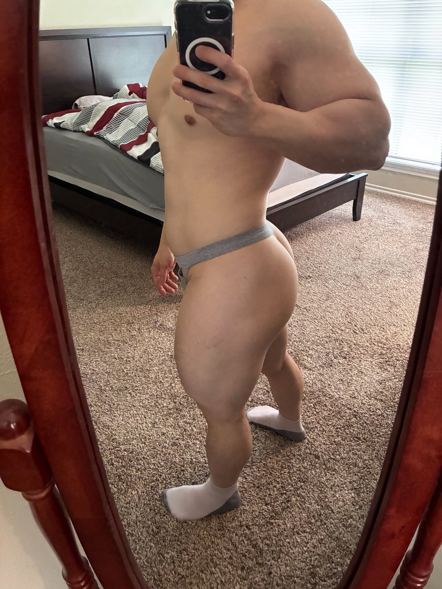 Getting ready for gym 💪