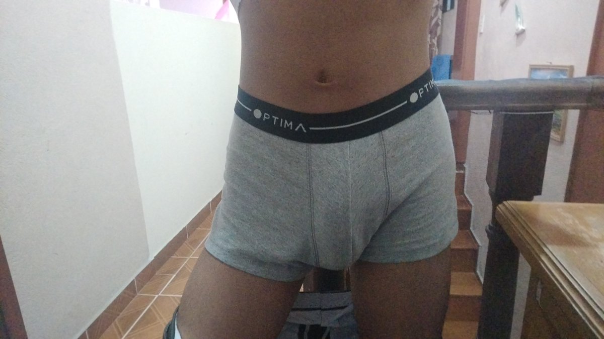Shadow120504's tweet photo. @nocontextgayy I'm 1 looking  4 https://t.co/P2JencpVz1