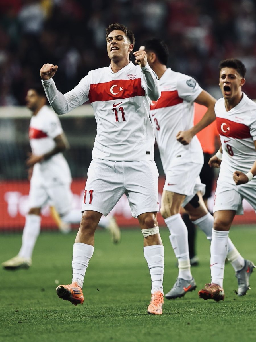 Kocaelispor's tweet image. TURKA Kocaeli Stadyumu’nda 3️⃣ puan bizim! 🇹🇷
Müthiş atmosfer için Kocaeli halkına sonsuz teşekkürler. 💪🏻
4️⃣1️⃣ kere maşallah!