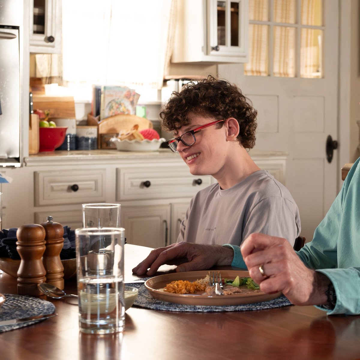 allonsyie's tweet image. oh chris is SO getting a sister when buddie goes canon