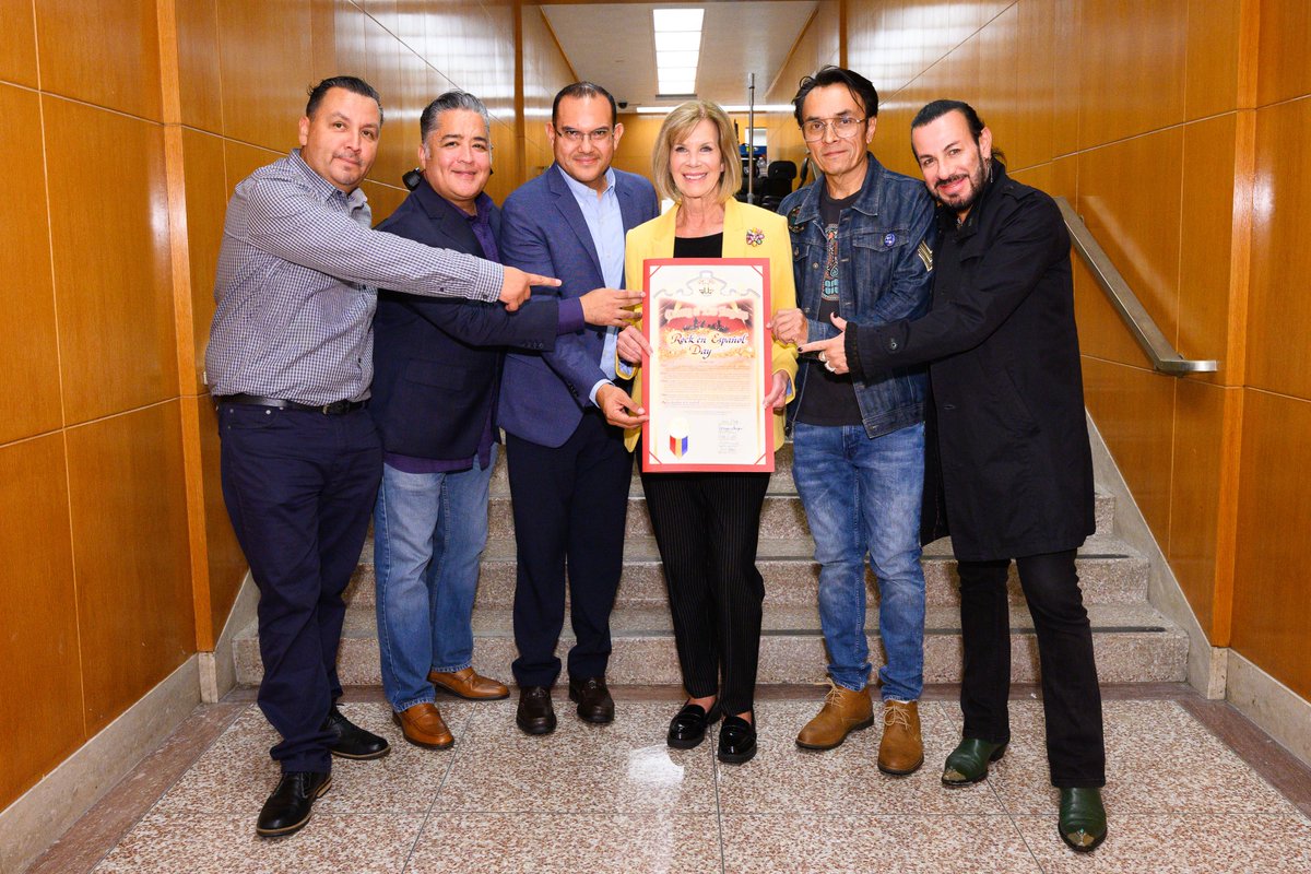 Today is officially "Rock en Español Day" in LA County—and I'm proud to mark the occasion here with Angelinos Rockeros. 🎶

You can join their celebration this Sunday at <a href="/roxanneslounge/">Roxanne's</a> in Long Beach: eventbrite.com/e/rock-en-espa…