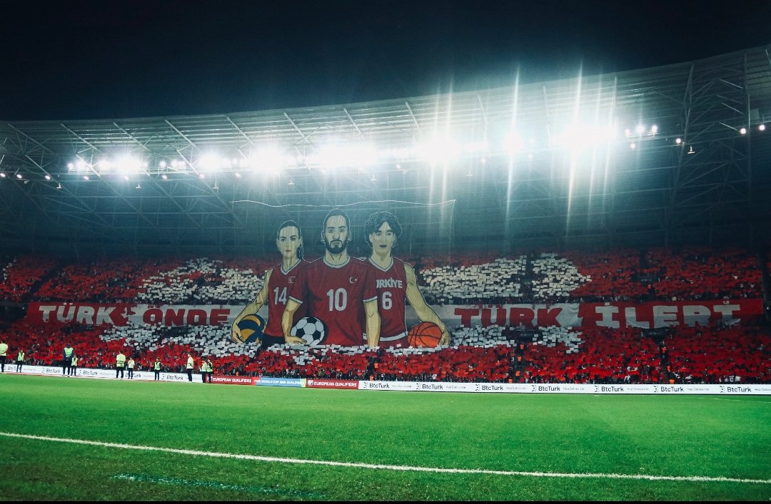 Milli duygularımızın kabardığı bir gece🇹🇷
#BizimÇocuklar