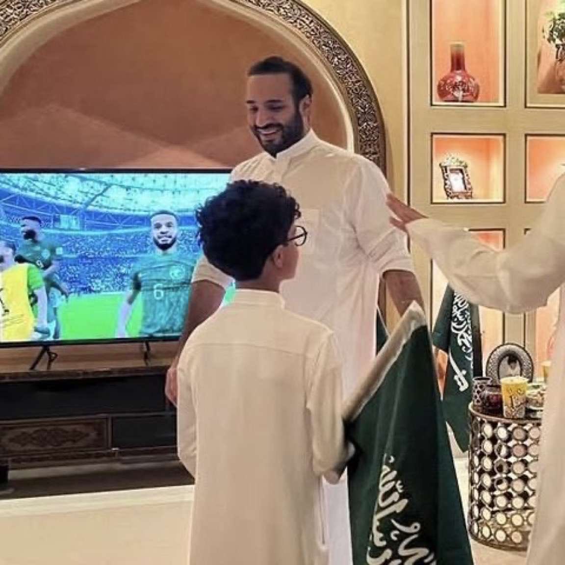 تسستاهل الفرحة ، عسى دوم 🇸🇦💚

 #السعوديه_العراق