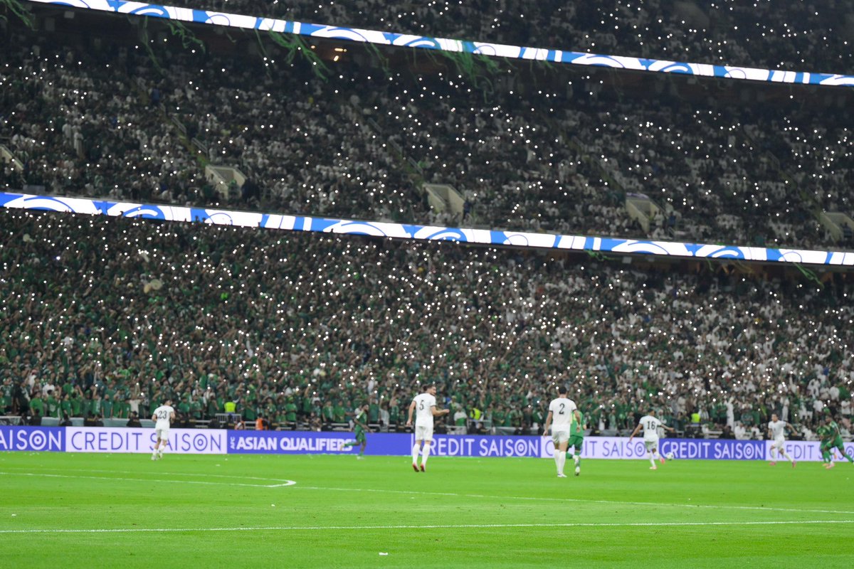 اقسم بالله رجال والله العظيم رجال ابطال يا ابطال!!!!
حضور مهيب وتاريخي اكتملت الصورة بـتفاعلكم ..
اكثر من 60،000 الف سعودي كانت لهم الكلمة اليوم
اللهم لك الحمد دائمًا وابدًا فرحة عظيمة جدًا جدًا جدًا

💚💚💚💚💚💚💚💚💚💚💚💚💚💚💚💚