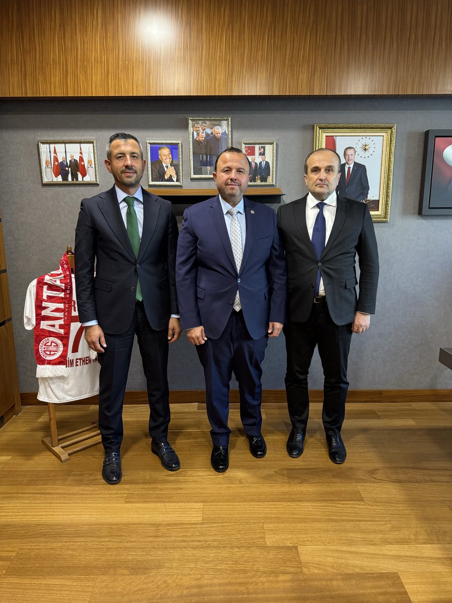 📍TBMM
Serik İlçe Başkanımız Ahmet Söker ve İlçe Başkan Yardımcımız Hasan Yılmaz’ı Gazi Meclisimizde ağırladım.
Antalya’mızın stratejik öneme sahip ilçelerinden biri olan Serik için yürüttüğümüz çalışmaları ve hedeflerimizi değerlendirdik.