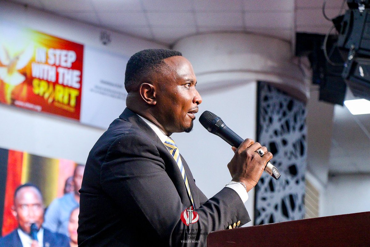 CitamVrdKE's tweet photo. A powerful night in Godβs presence π
Rev. Moffat Johnson led us in heartfelt prayer after worshiping through Blessed Assurance, Yaweh, and Jehovah Is Your Name.
He truly meets us when we call! π
#CITAMValleyRoad #TuesdayPrayers #InStepWithTheSpirit https://t.co/E0jolpQDbD