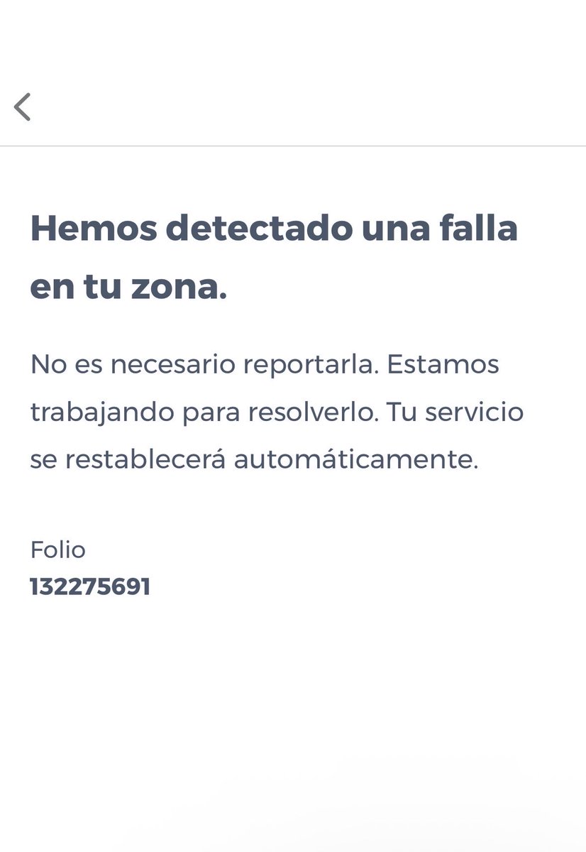 erika_os's tweet photo. ¿Cuando van a restablecer el servicio @totalplaymx ? ¿Qué pasa? Se la pasan poniendo cables y cables ¿para qué si no hay servicio? https://t.co/P1p9TlfzWK