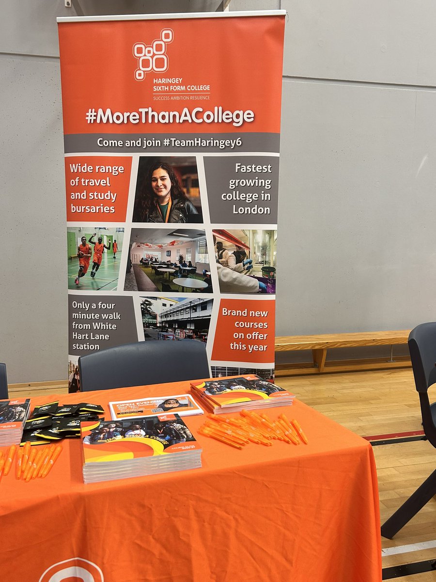 #TeamHaringey6 had a great time at the #ElizabethGarrettAnderson Careers Fair today! Always amazing to meet future students and share what makes #H6 #MoreThanACollege 

#LoveOurColleges #DiscoverTheDifference