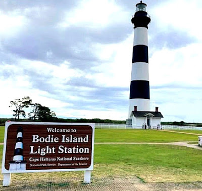 Shelly H tweet media