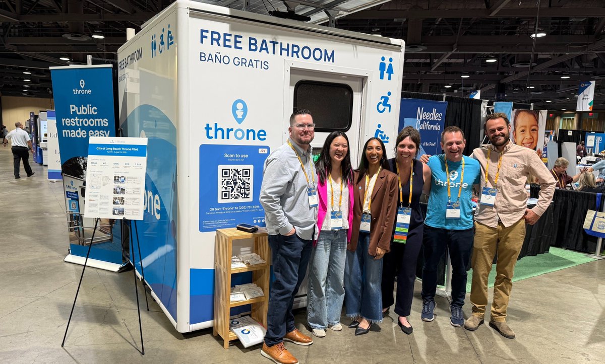 Throne Bathrooms tweet media