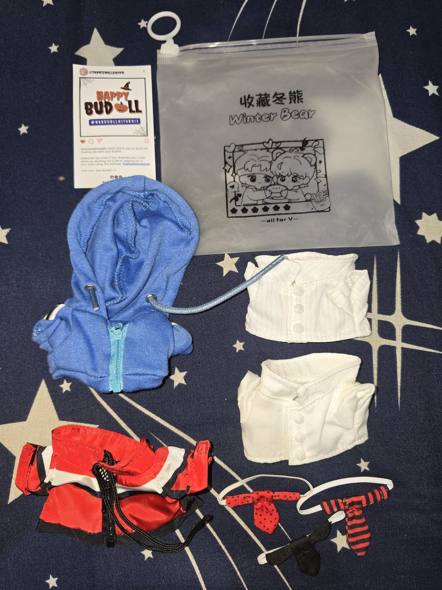 Excited to dress up my dolls! Thanks <a href="/TannieMallowsPH/">tanniemallows ;</a> for my VNA set!  #nabudollnitannie