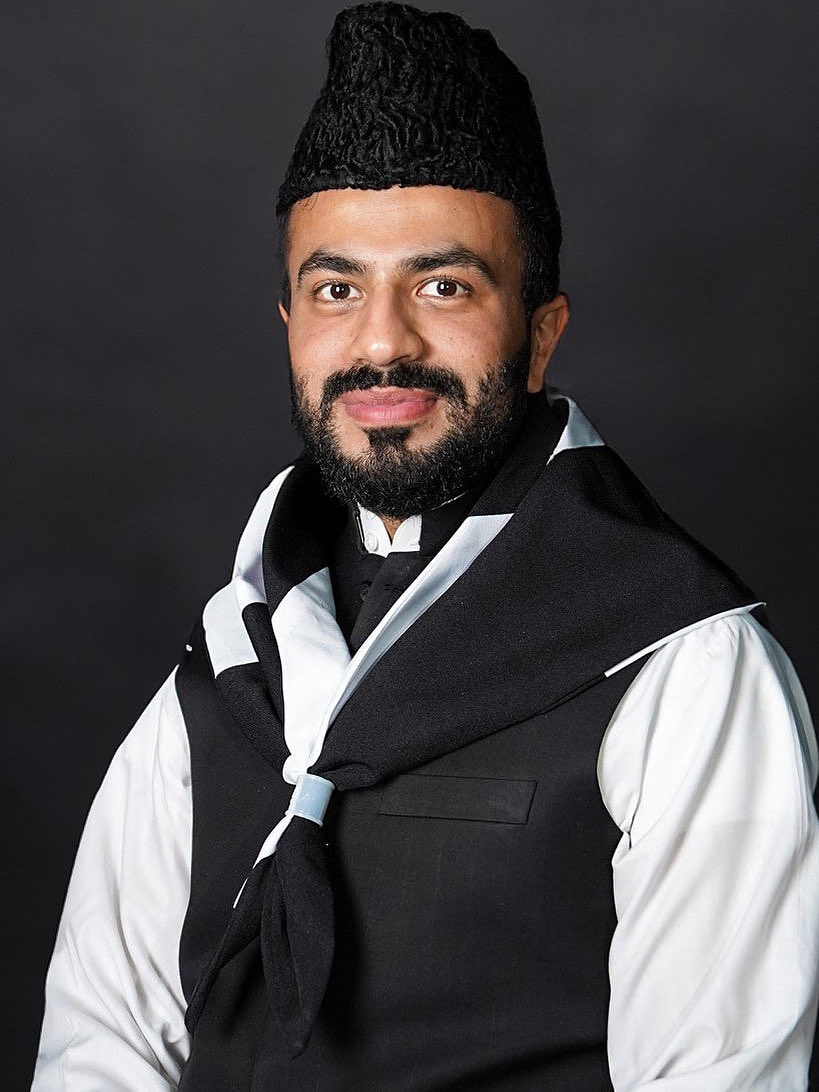 Hadhrat Khalifatul Masih V (ABA) hat Imtiaz Ahmad Shaheen Sahib (Murrabi-e-Silsila) als Sadr Majlis für die nächsten zwei Jahre genehmigt. 

Möge Allah ihm die Kraft geben, als treuer und wahrer Diener vorzustehen. Amin.