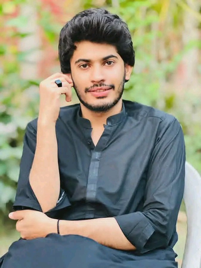 agahinew's tweet photo. ستاٸیس اگست گولڈ سٹی مال کوٸٹہ کے قریب سے لاپتہ ثاقب بزدار الحَمْدُ ِلله بعافیت بازیاب 
غمزدہ خاندان اور تمام بزدار ٹراٸب کو ڈھیروں مبارک 

@sadiabalochssb @NadiaBaloch99 @SabihaBaloch_ @ImaanZHazir https://t.co/cA0CR3XaUR