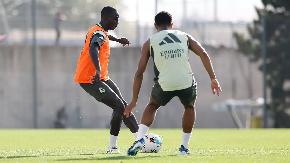 Álvaro Esteban (@alvaro_esteban6) on Twitter photo 🚨 #INFORMACIÓN
Ferland Mendy se ha entrenado esta tarde con el grupo.
Tiene el alta médica y ahora debe lograr el alta competitiva.
Mbappé y Mastantuono, trabajo al margen. Ambos estarán disponibles para Getafe.
Joan y Roberto han participado en la sesión.
<a href="/RMadridistaReal/">madridistaReal</a> 🚨 #INFORMACIÓN
Ferland Mendy se ha entrenado esta tarde con el grupo.
Tiene el alta médica y ahora debe lograr el alta competitiva.
Mbappé y Mastantuono, trabajo al margen. Ambos estarán disponibles para Getafe.
Joan y Roberto han participado en la sesión.
<a href="/RMadridistaReal/">madridistaReal</a>
