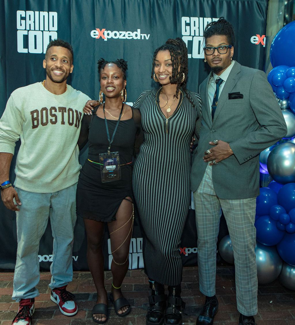 Show and Tell Boston tweet media