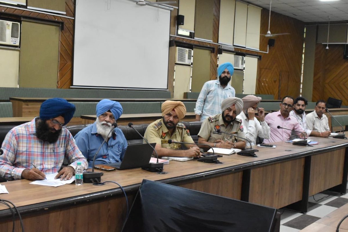 DC Jalandhar tweet media