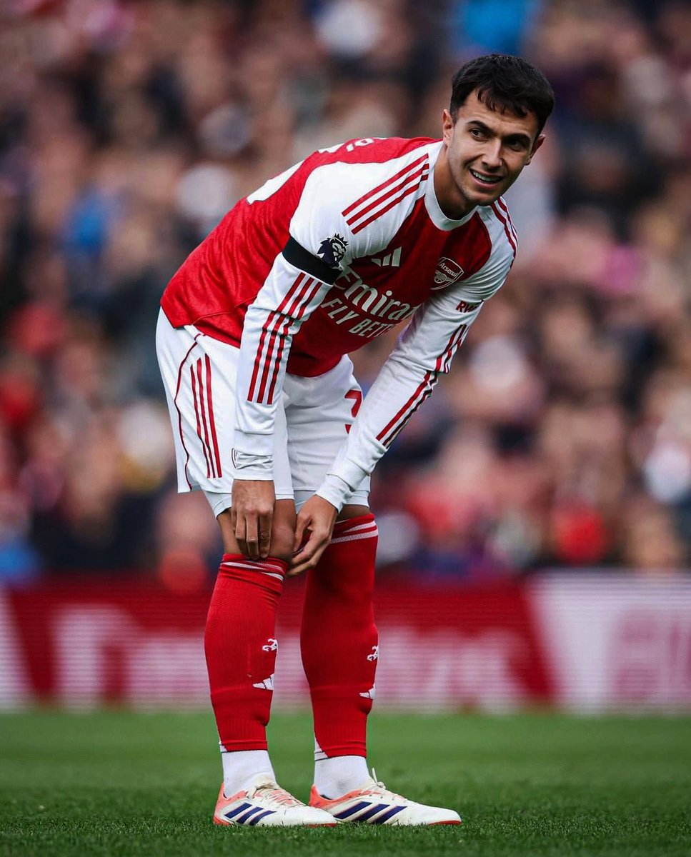 letsShare_'s tweet image. #AFC | We are so lucky.

Martin Zubimendi.