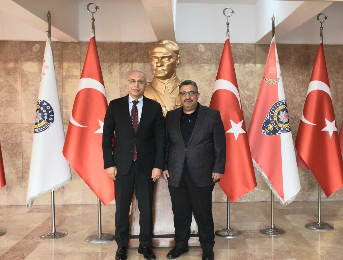 Tatvan Tso (@tatvantso) on Twitter photo Oda Başkanımız Bilal Adabağ, yayımlanan kararname ile Emniyet Genel Müdür Yardımcılığı görevine atanan Bitlis eski İl Emniyet Müdürlerinden Fatih Kaya’yı makamında ziyaret etti. <a href="/Bilaldagdagan/">Bilal ADABAĞ</a> Oda Başkanımız Bilal Adabağ, yayımlanan kararname ile Emniyet Genel Müdür Yardımcılığı görevine atanan Bitlis eski İl Emniyet Müdürlerinden Fatih Kaya’yı makamında ziyaret etti. <a href="/Bilaldagdagan/">Bilal ADABAĞ</a>