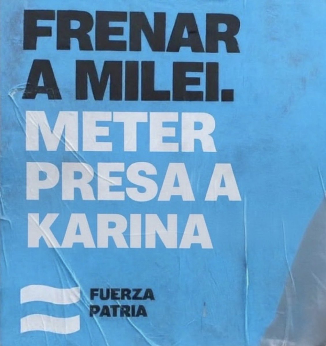 TRAIGANME UNA URNA
