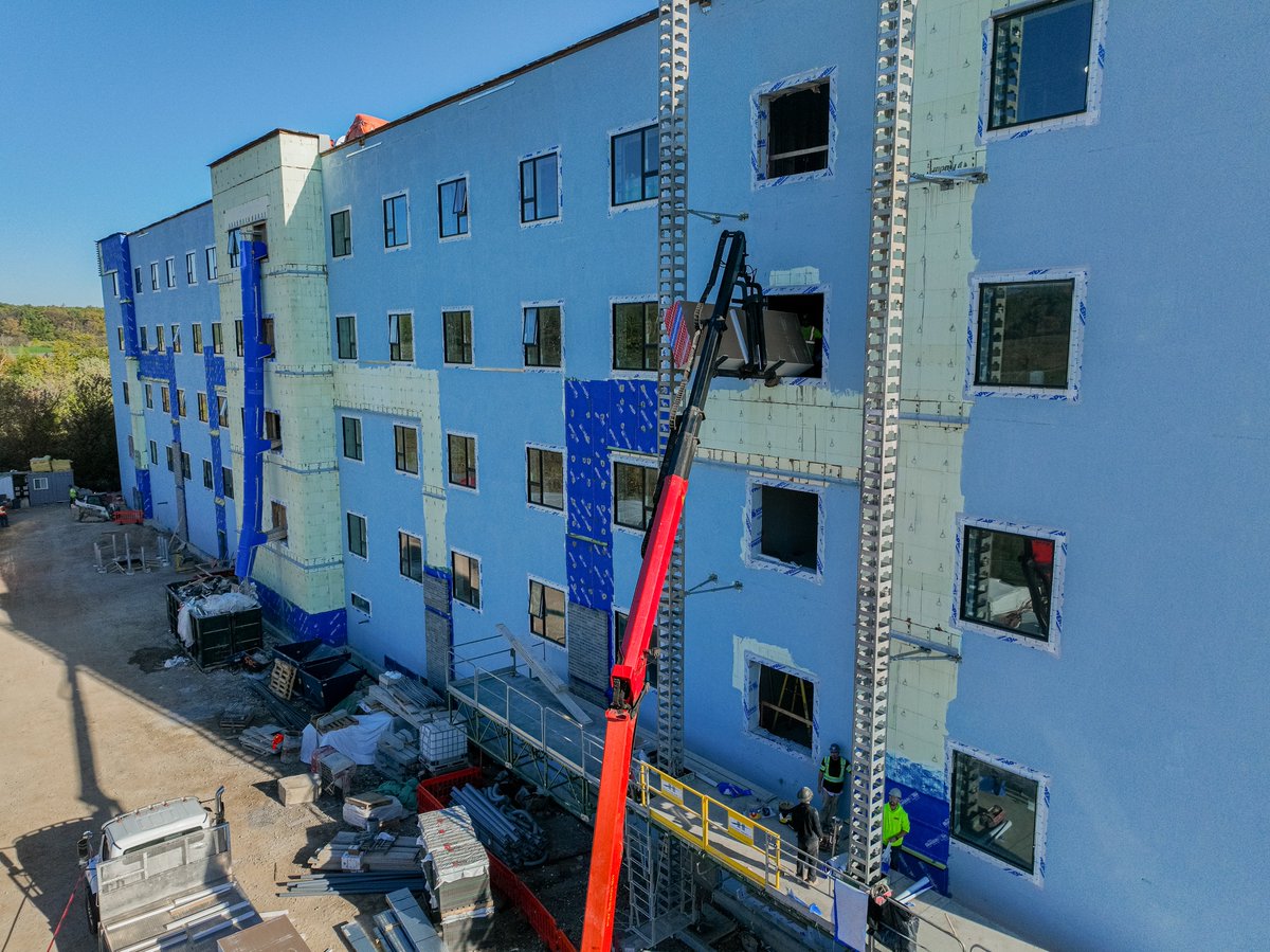 Project Update!🛠️
Progress continues at our 5-storey Maple Villa Long Term Care project in <a href="/cityburlington/">City of Burlington</a>, and we’re excited to see the parking garage coming together and drywall going in!