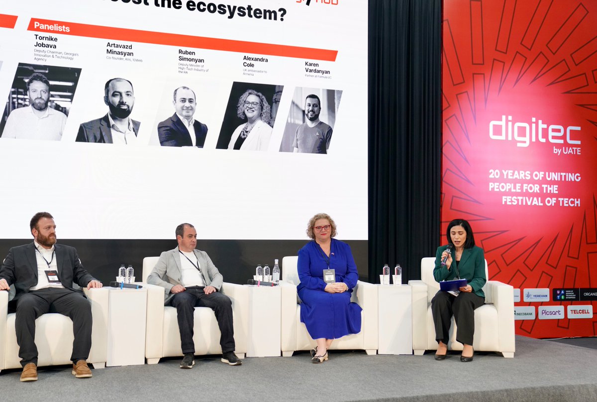 Alexandra Cole tweet media