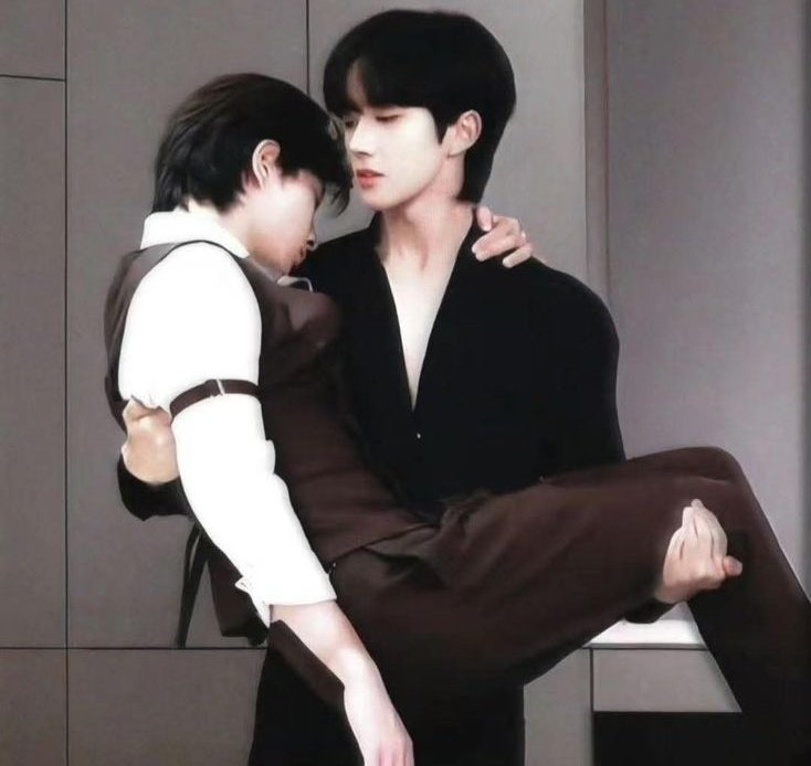 jujipretty's tweet photo. Desire4 fewtweet au
Shaoyou dan 3 suaminya

Edisi Shaoyou yang tiba2 sakit

#XingQiu #Jiangqiu #liqiu #peiqiu #shensheng #gaosheng #huasheng #hualang #huagao #shengao #langtu https://t.co/BTnraMPnjM